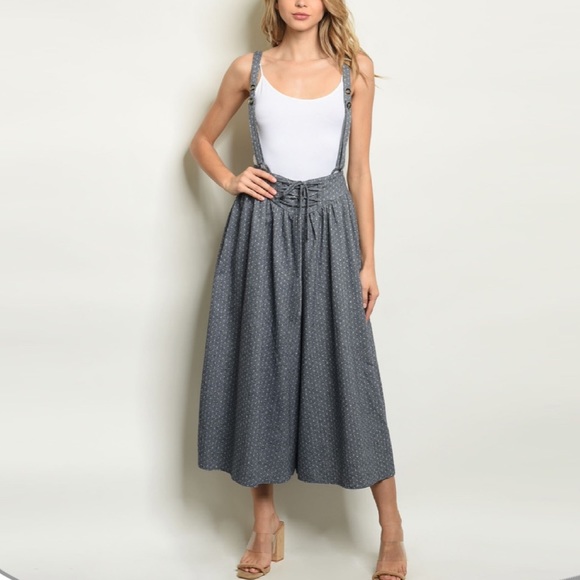 Pants - Closet clear out 🚨 Wide leg jumpsuit overalls